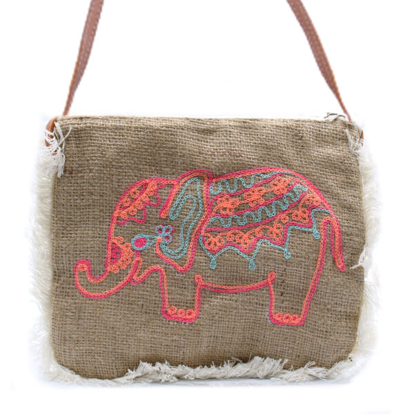 Bolso con flecos - Bordado Elefante